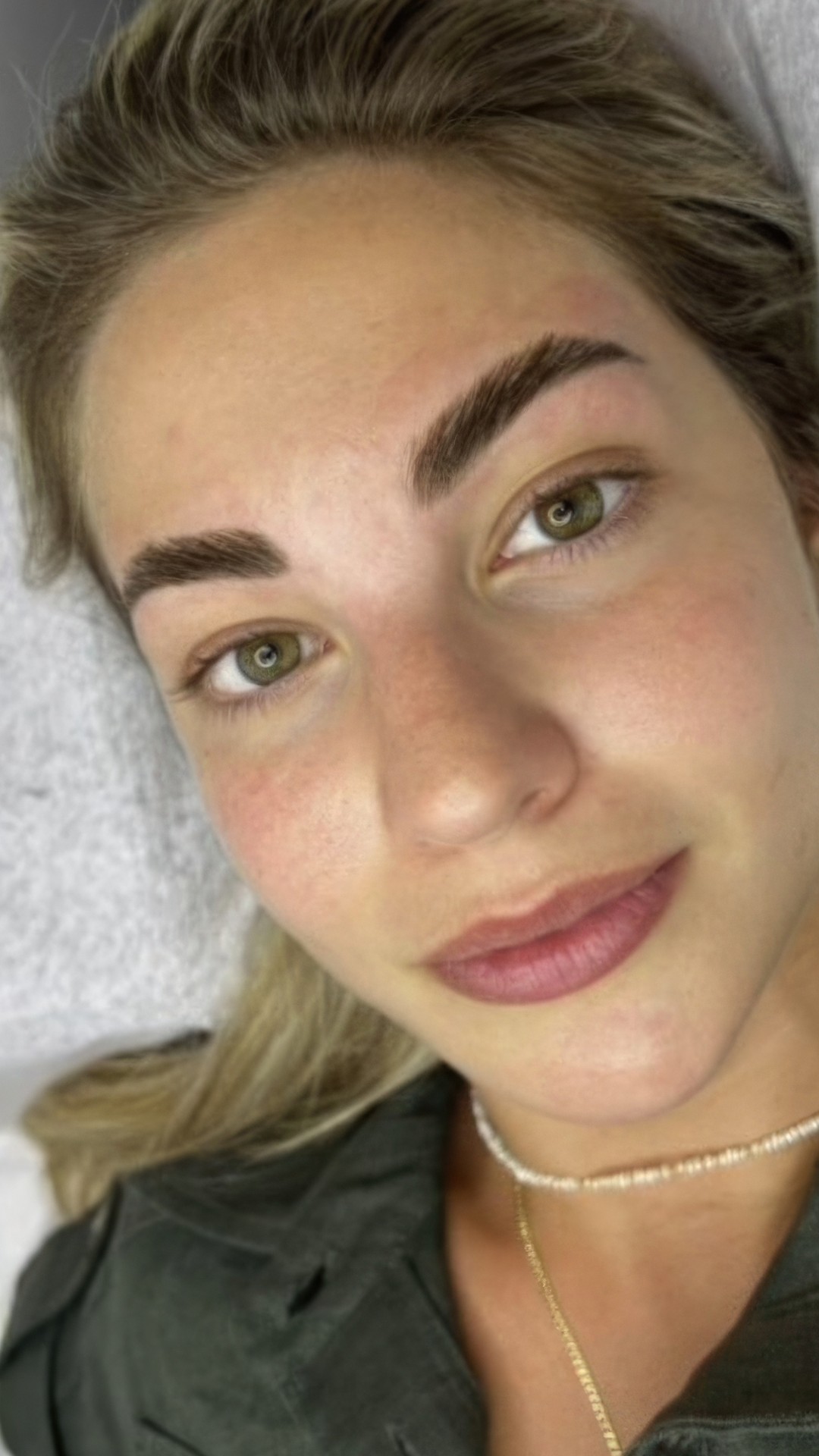 Σχήμα και ανάδειξη φρυδιών — Love It Beauty Bar