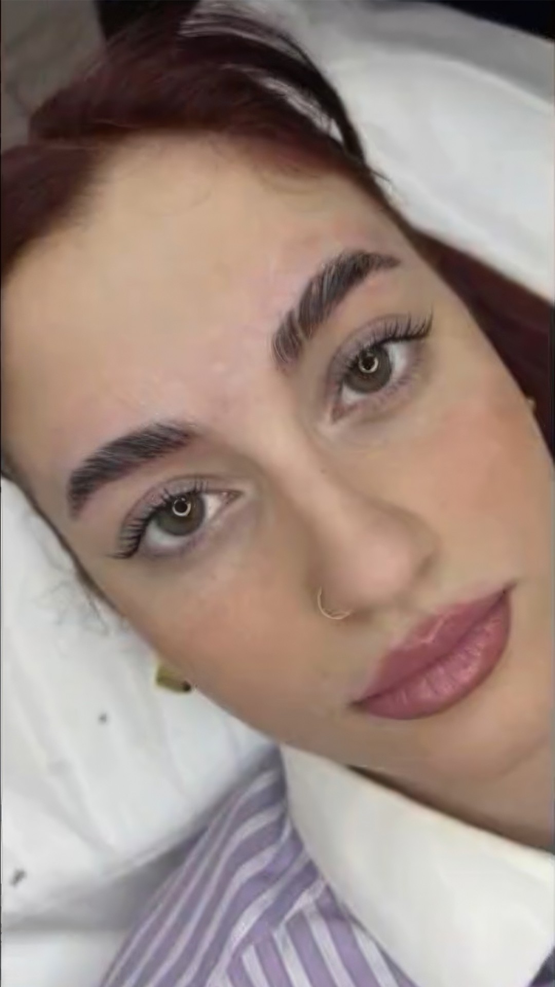 Φρύδια και βλεφαρίδες — Love It Beauty Bar